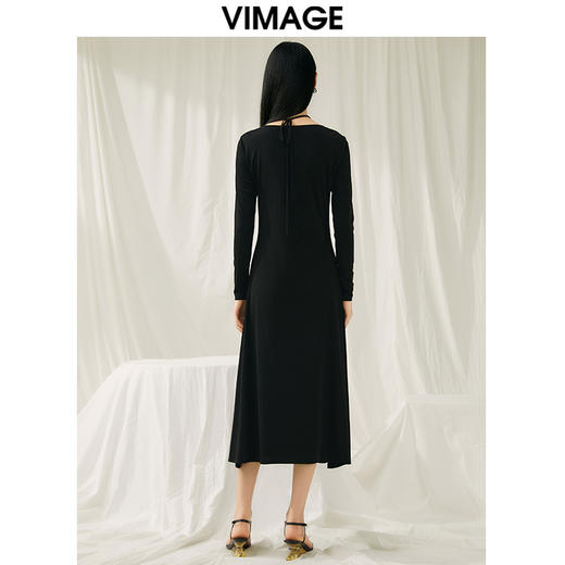 VIMAGE纬漫纪春季新款气质V领收腰显瘦连衣裙女礼服V1977503 商品图4