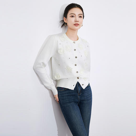 【高货wl】全新升级【铂金会员247/天猫329/差价82】(32232) 洛诗琳法式减龄格雷系手工立体雪花圆领珍珠钉钻开衫外套 商品图4