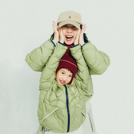 【品牌直发】ACMEITEM爱棵米 户外亲子轻量防泼水羽绒服白鹅绒保暖外套男女GAF3110862G 商品图3