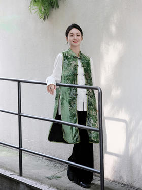 盛唐牡丹| 翠绿色丝绒如意湖亭长马甲