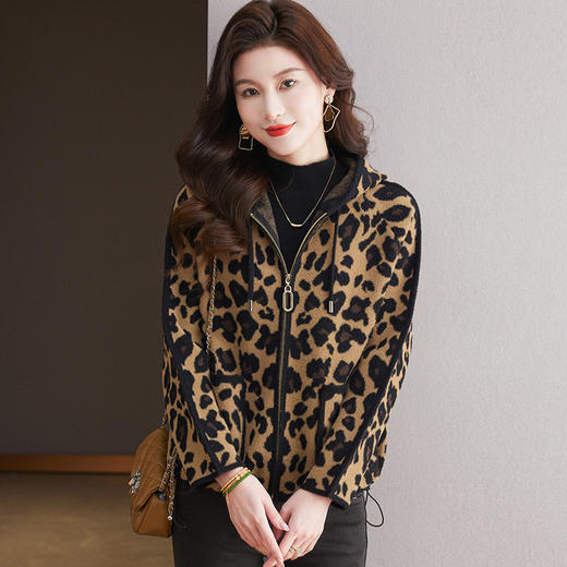 CC-10-5936新款短款外套女时尚洋气宽松休闲连帽上衣大码都市开衫 商品图0