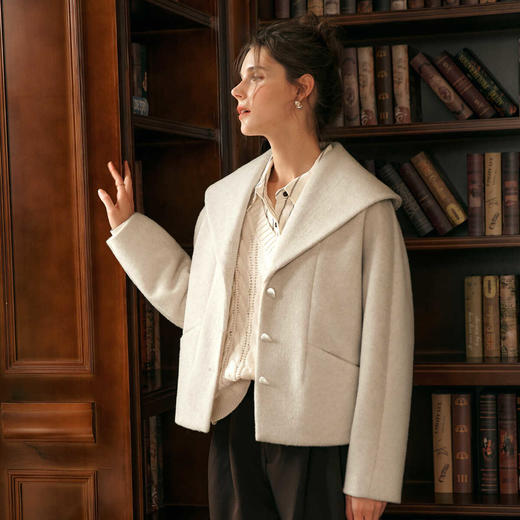 OLrain欧芮儿燕麦色毛呢外套女冬季2024年新款设计感百搭休闲上衣 商品图1