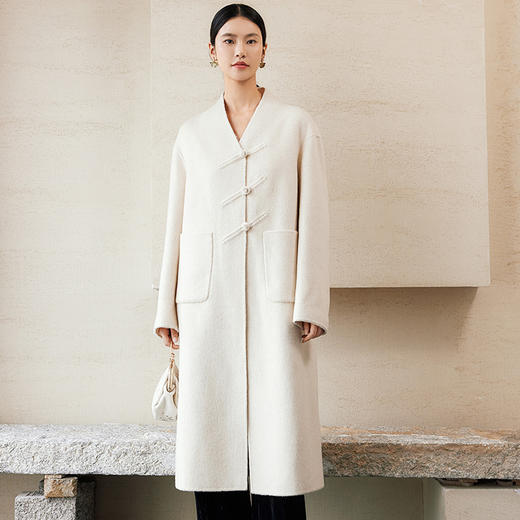玳莎新中式全羊毛双面呢微淘女士2024年冬季新款盘扣国风V领大衣  ED39302 商品图1