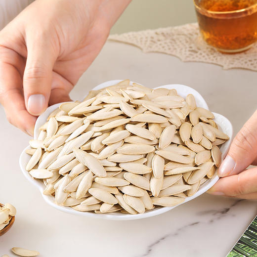 老闫家轻盐美人甲南瓜子90g 商品图3