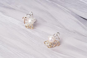 「扇」Akoya珍珠14k金耳钉