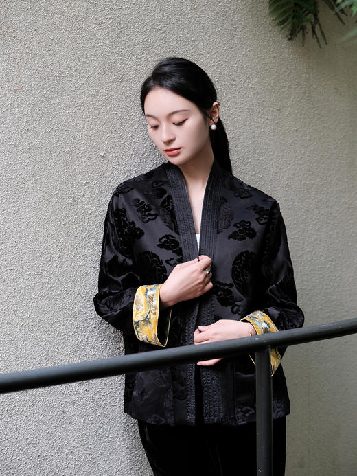 盛唐牡丹| 限量款|福寿双全漳缎手绣棉外套 商品图0