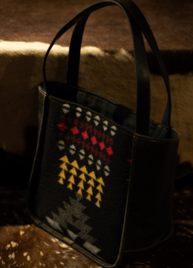 YU LEATHER/NA24TT/纳瓦霍腋下方包