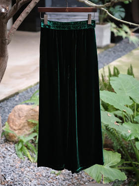 盛唐婧 |新中式丝绒阔腿裤-绿色