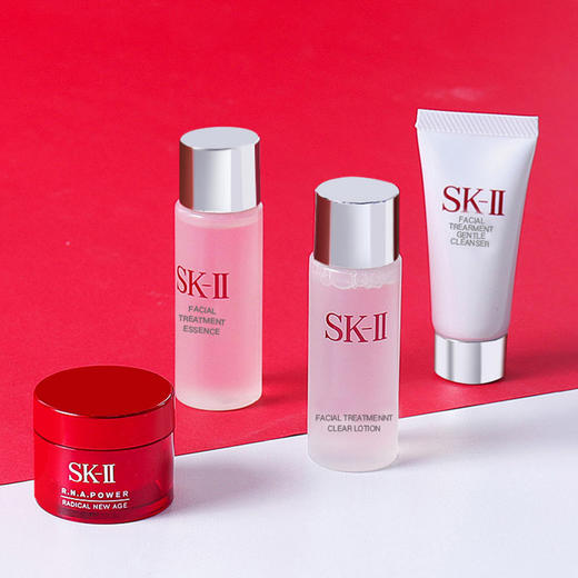 【春日限定 限时特惠】SK-II 旅行中样四件套 神仙水30ml+晶莹露30ml+面霜15g+洁面20g 产品升级 旧版/新版 随机发货 商品图1