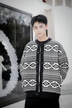 S43584745文艺复古针织开衫