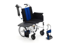 日本MIKI三贵电动轮椅车移乘轮椅轻便老年人代步车灵活四轮自带移位板