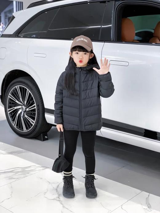 云仓 全年龄段可穿 黑色连帽轻薄羽绒服 商品图8