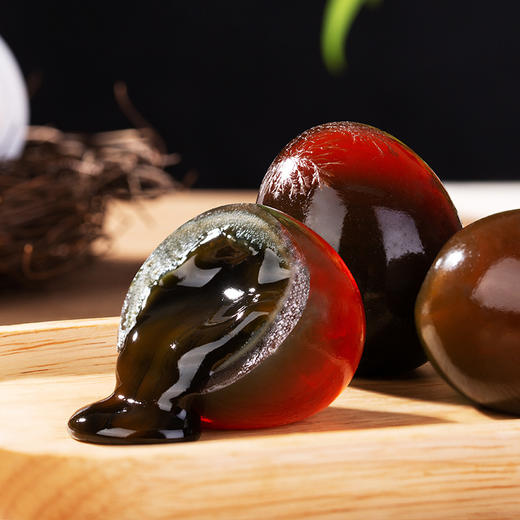 【神丹微信】新一代膜法锁鲜皮蛋无铅工艺12枚礼盒装 商品图3