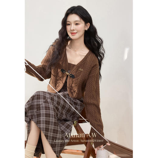 【6折秒杀】鹿向南「布拉格诗集」秋冬连衣裙 商品图4