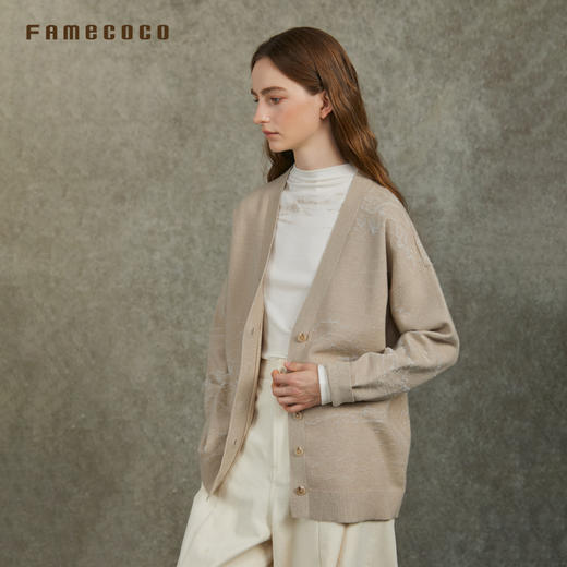 Famecoco范可儿V领羊毛开衫宽松显瘦简约国风外套FAC6DA001 商品图1