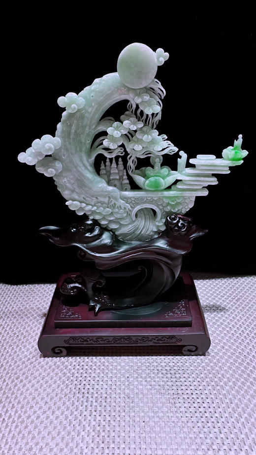 620468翡翠摆件【梅开五福 佛在心中】 商品图3