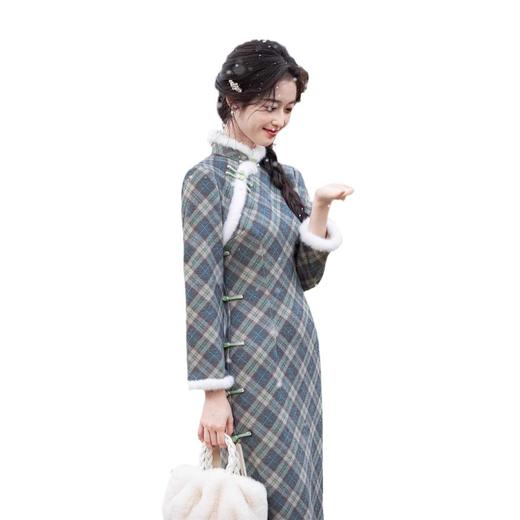 2024冬款格纹云岚绒复合超柔加毛加厚素雅修身旗袍SJT713 商品图4