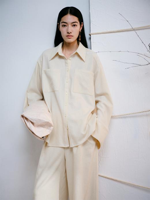 LIYIHAN 进口面料24秋绵羊毛刺绣衬衫长袖落肩女款简约宽松高级感 商品图0