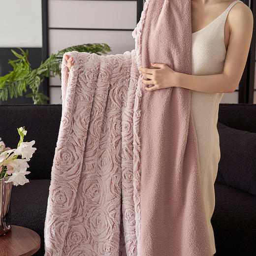 自然醒兔毛大马士革曼塔玫瑰系列盖毯毛毯欧式肌理感立体刷花兔毛绒毛毯秋冬加厚午睡毯高端沙发毯盖毯MT 商品图11