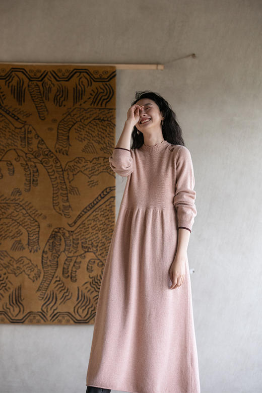 牧衣游原创进口牦牛绒毛织混纺手绣连衣裙新款宽松气质长裙 逢春 商品图5
