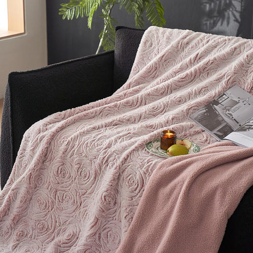 自然醒兔毛大马士革曼塔玫瑰系列盖毯毛毯欧式肌理感立体刷花兔毛绒毛毯秋冬加厚午睡毯高端沙发毯盖毯MT 商品图14
