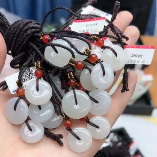 玉美人菲菲/34793和田玉吊坠·多样性发一 商品图0