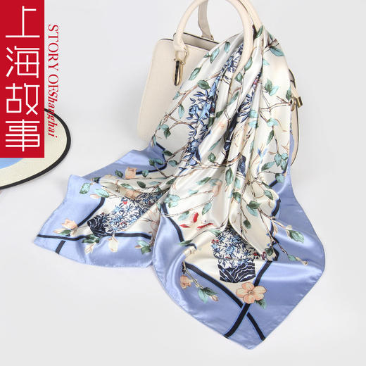 【上海故事，新款仿丝大方巾】2025春秋新款丝滑质感大方巾，手感柔软飘逸透气亲肤丝滑，薄空姐领巾仿丝丝巾妈妈礼物QQ新年礼盒年货礼盒 商品图2