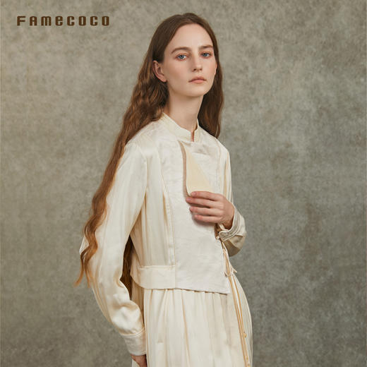 Famecoco范可儿立领提花新中式收腰连衣裙不对称搭片FAC6FA022 商品图2