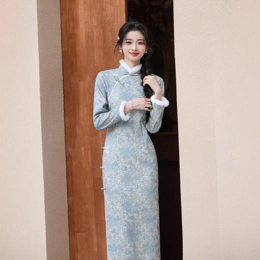 2024冬季新款提花超柔加毛加厚改良版修身旗袍SJT708 商品图1
