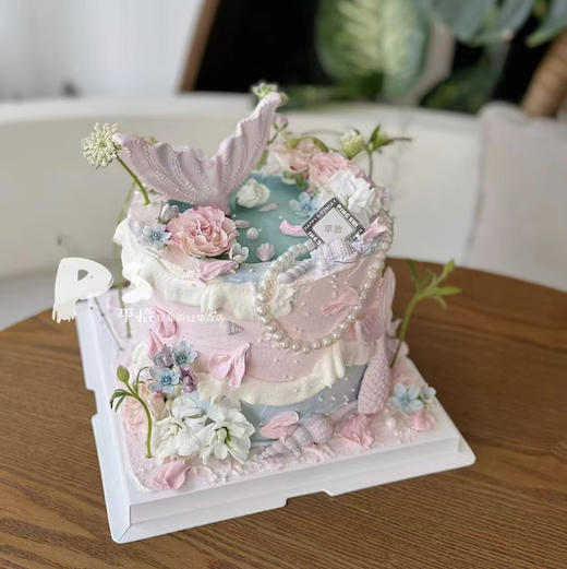 海洋风鲜花蛋糕（花材不固定同色系搭配） 商品图0
