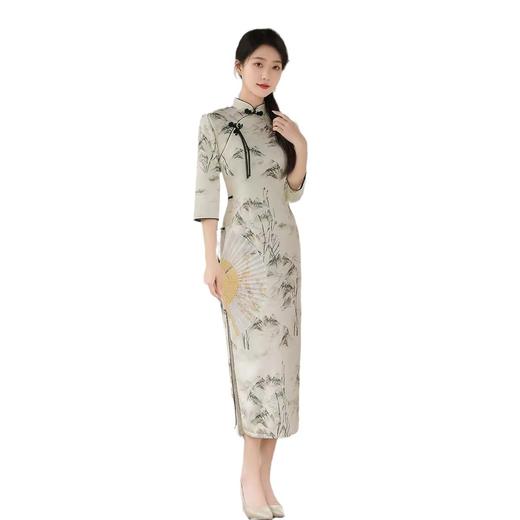 ZAYS-231设计感改良旗袍2024秋季年轻款雪花绒国风山水画旗袍现货 商品图4