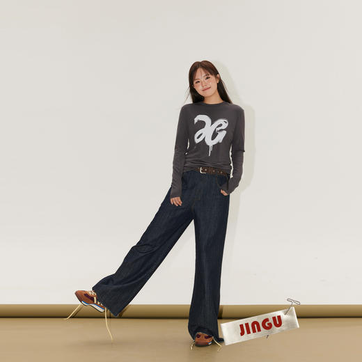 2024年新款白标~ 字母印花莱赛尔长袖T恤女宽松休闲大码打底衫上衣 商品图3