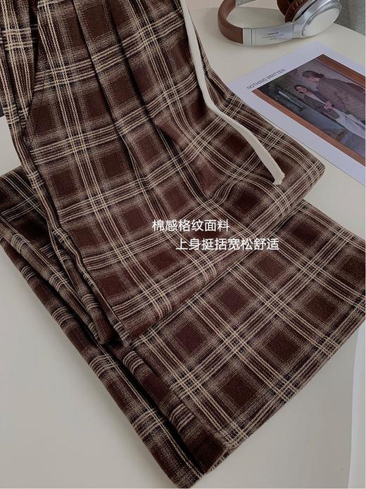 老米优品🎈3-5天！秋冬文艺感《复古磨毛格子直筒阔腿裤》怎么搭配都好看~ 随心所欲的慵懒时髦感 ！舒适好穿不挑人 K241017B 商品图6