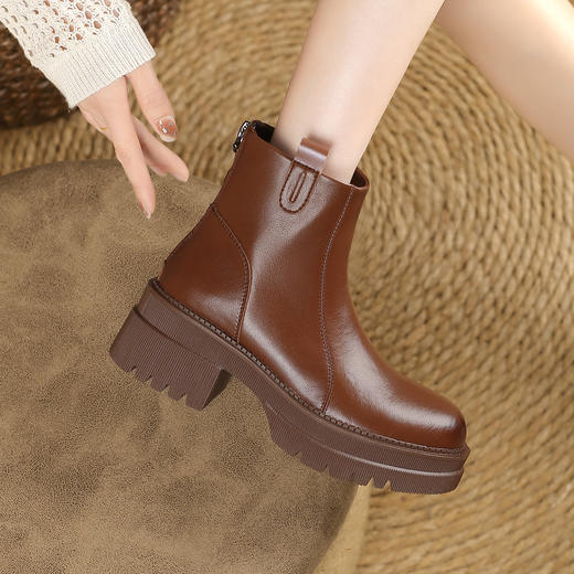 品质好货 | Safiya/索菲娅2024秋冬圆头复古休闲粗跟厚底短靴 SF44118717 商品图9