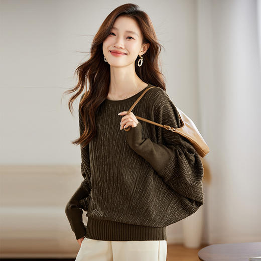 CC-JDS-8879秋冬新款蝙蝠袖针织衫宽松大码薄款洋气上衣慵懒风港风毛衣女 商品图0