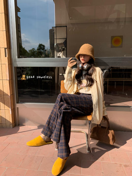 Read Nameless /小熊亚麻棉纱毛衣外套＋棕蓝格子裤 2024/10/24 商品图4