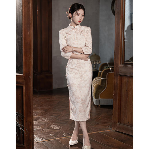 2024新款秋冬季改良新中式粉色碎花日常长袖民国大小姐旗袍LSB3140 商品图1