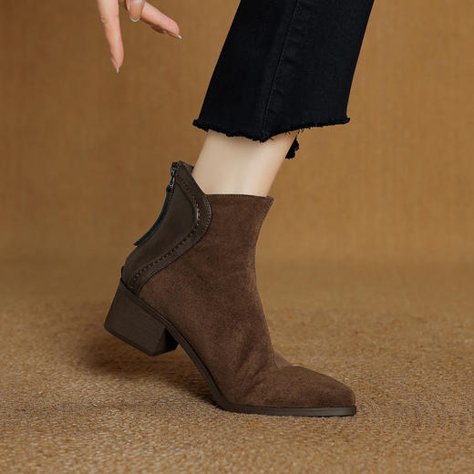 品质好货 | Safiya/索菲娅2024秋冬复古尖头反绒低跟英伦风短靴 SF44118712 商品图8