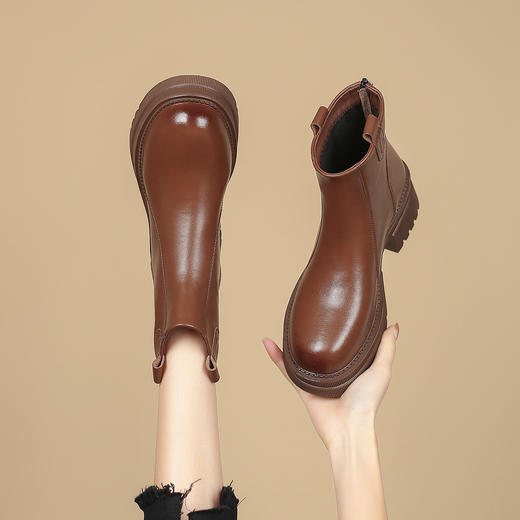 品质好货 | Safiya/索菲娅2024秋冬圆头复古休闲粗跟厚底短靴 SF44118717 商品图5