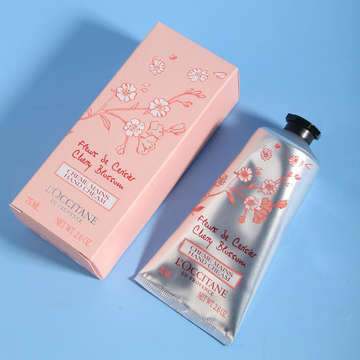 【全球购*3.8女神节礼物💘-送礼袋】L'occitane欧舒丹迷人花卉润手霜三支装75ml*3三支装套盒·现货速达 商品图8