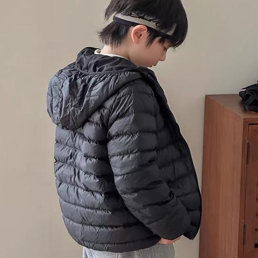 云仓 全年龄段可穿 黑色连帽轻薄羽绒服 商品图2