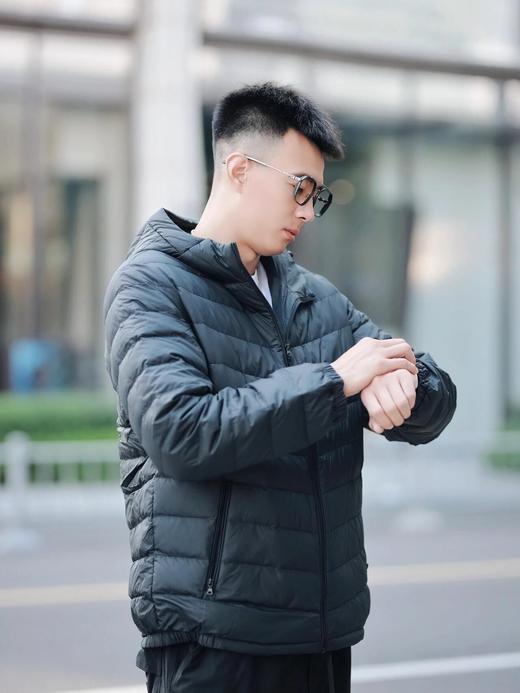 云仓 全年龄段可穿 黑色连帽轻薄羽绒服 商品图5