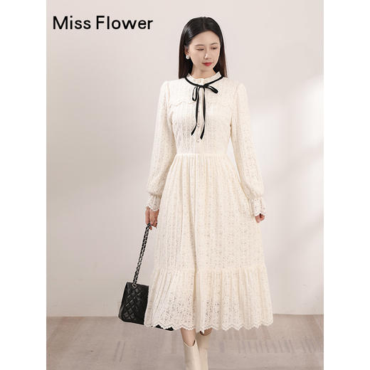 杏色蕾丝连衣裙高级感穿搭连身裙秋冬裙子新款 商品图0