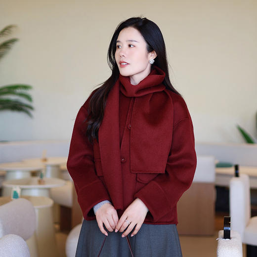 100%羊毛安哥拉红围巾款大衣 商品图2