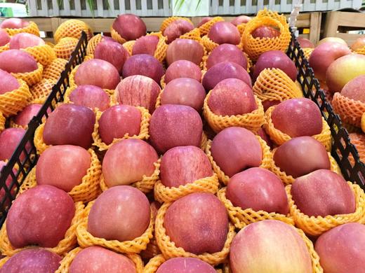 【亚欧超市】红香蕉苹果500g±50g/份 商品图0