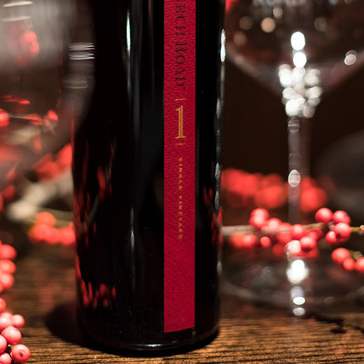 虔途新西兰进口 干红葡萄酒 750ml 虔途红带一号赤霞珠干红葡萄酒 礼盒装 商品图5