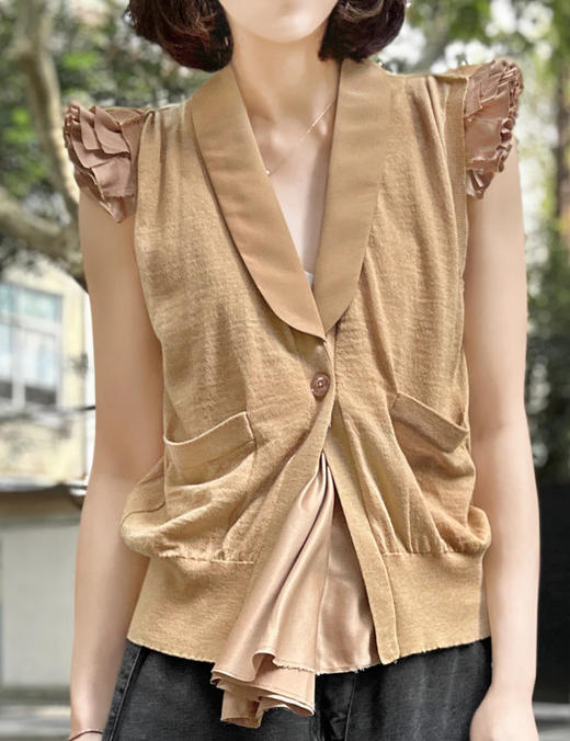 TYNVIE 花边肩饰针织马甲开衫-卡其色 商品图3