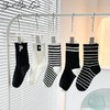 5双全棉袜子女士 黑白字母条纹潮袜 中筒袜秋冬纯棉学生运动袜日系黑白条纹吸汗防臭潮袜 商品缩略图2