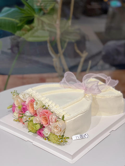 芙洛拉的花束（花材根据季节调整） 商品图1