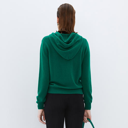 EITIE爱特爱冬季新款套头纯色连帽休闲印花针织衫7601312 商品图9